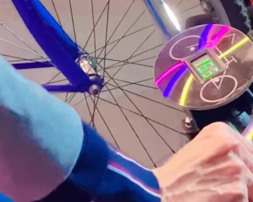 Indicador en bicicleta interactiva