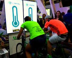 Juego con bicicleta interactiva